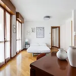Cosy With Balcony & Private Garage * 밀라노